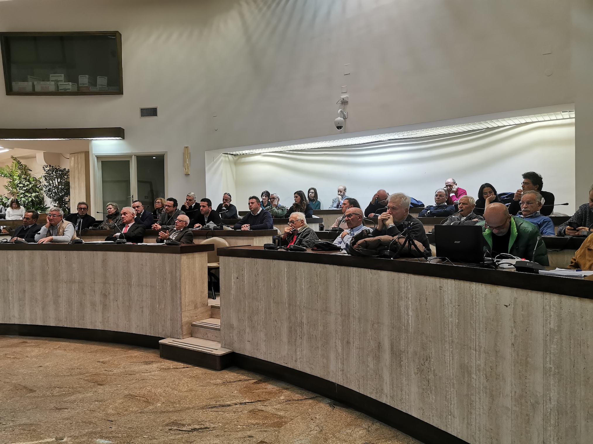 MAGNA GRAECIA CERCA SOCIAL PARTNER IMPONENTE CAMPAGNA DI SENSIBILIZZAZIONE