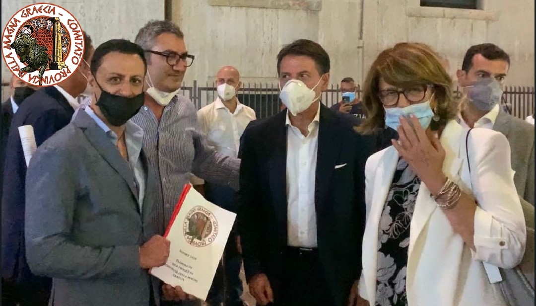 CONSEGNATE COPIE DEI REPORT AL GIÀ PREMIER, GIUSEPPE CONTE, ALL’EURODEPUTATA, LAURA FERRARA ED ALLA CANDIDATA A PRESIDENTE, AMALIA BRUNI.